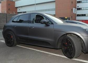 Coutinho's car vandalised as Liverpool players celebrate