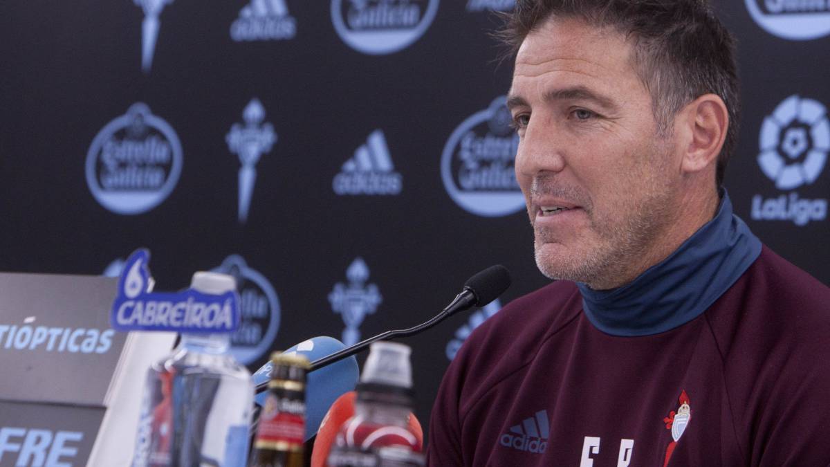 Eduardo Berizzo / Eduardo Berizzo autocrítico tras la derrota ante la UC ... / Eduardo berizzo ha dado la lista de 21 futbolistas del exterior de cara a las eliminatorias sudamericanas para qatar 2022.