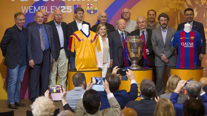 acto homenaje del Barcelona con motivo del 25 aniversario de la primera Copa de Europa conquistada por el club en 1992.