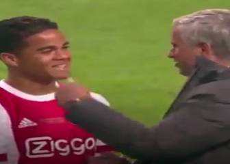 Las cámaras pillan a Mourinho 'fichando' al hijo de Kluivert