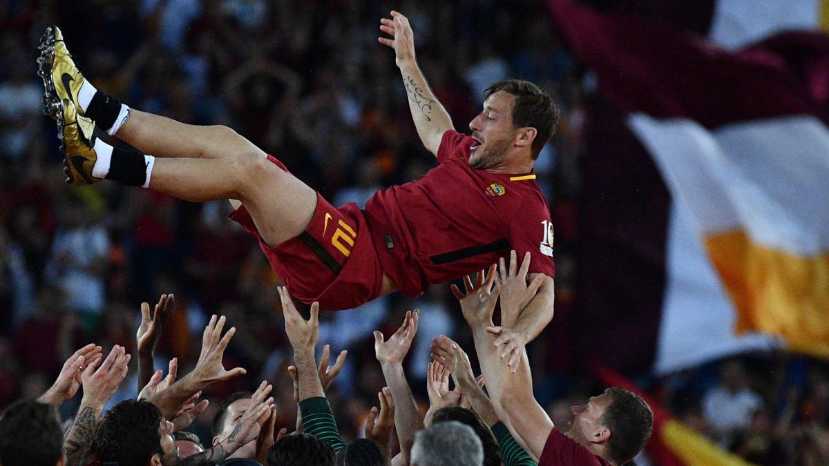 El adiós de Totti entre lágrimas: "Os amo. Y ahora tengo 