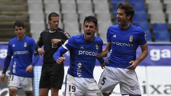 David Costas celebra el gol que marcó ante el Mallorca en su debut con la camiseta del Oviedo. 