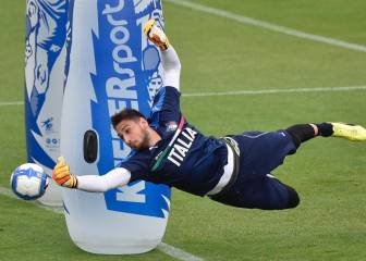 Donnarumma da pistas sobre su futuro pero no contesta al Milán