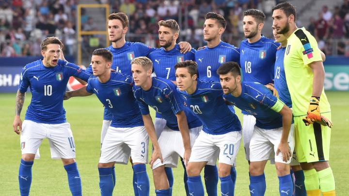 Italy starting eleven before the UEFA European Under-21 Soccer Championship group C match between Germany and Italy in Krakow, Poland, 24 June 2017.