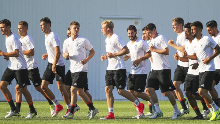 La selección alemana durante un entrenamiento en Sochi (Rusia). 