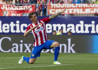 Torres to wear Atletico Madrid shirt for one more season