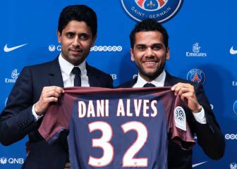 Alves pide perdón a Guardiola tras ser presentado en el PSG