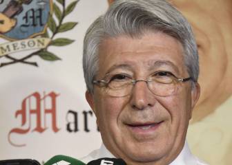 Cerezo, al despiste: “¿Costa? Ya se sabe que no podemos fichar…”