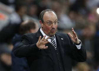 Benítez confía en que lleguen los fichajes que pide