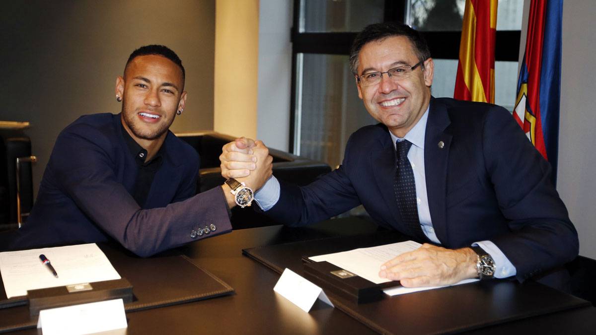 Neymar and Bartomeu hold meeting in New Jersey [아스] (단독소스) 바르셀로나의 바르토메우 회장은 뉴저지에서 네이마르와 미팅을 가졌다