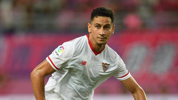 El centrocampista brasileño del Sevilla Paulo Henrique Ganso dijo que quiere cumplir su contrato hasta 2021 y habló de Jorge Sampaoli y Neymar, entre otros.