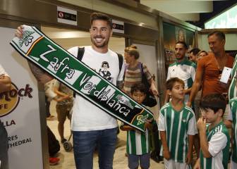 Javi García arrives in Spain ahead of Real Betis move