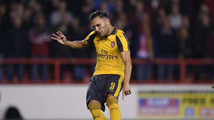 Lucas Pérez no cuenta para el Arsenal y su deseo es regresar al Deportivo tras un año en la Premier.