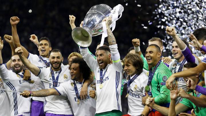 Sergio Ramos levanta el título de la Champions 2017, la Duodécima Copa de Europa del Real Madrid.