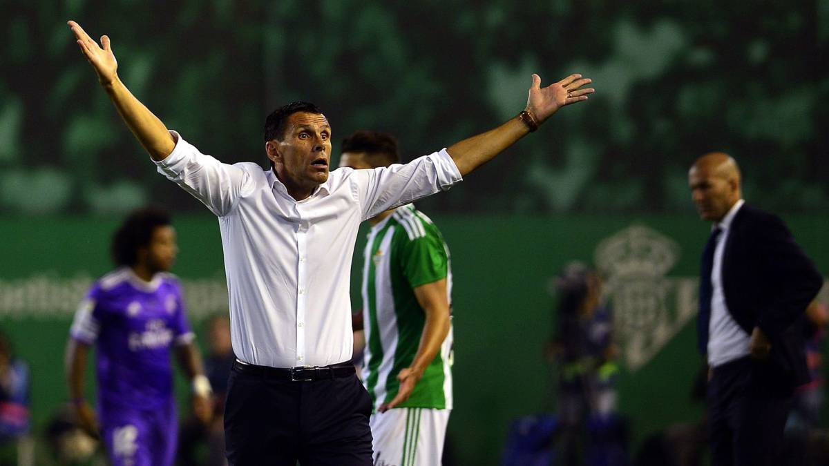 Poyet dice adiós a China