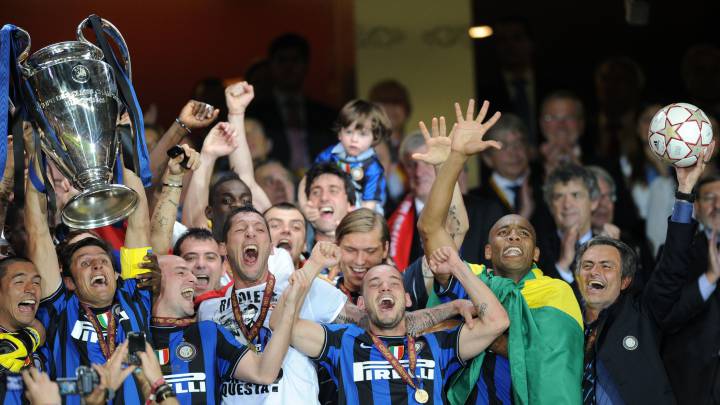 El Inter de Milán de José Mourinho, celebrando el título de Champions League.