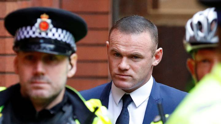 El delantero del Everton, Wayne Rooney, se ha declarado culpable de conducir ebrio.