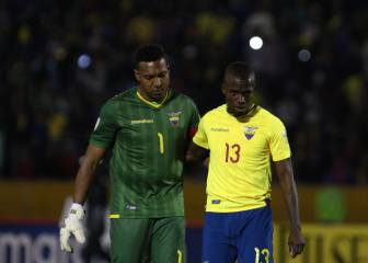 Ecuador sanciona a 5 jugadores por fiesta antes de jugar con Argentina