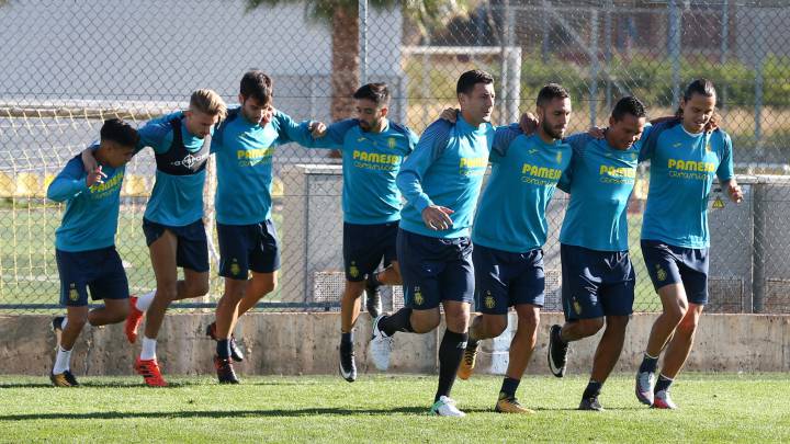 El Villarreal, durante el entrenamiento de ayer. 
