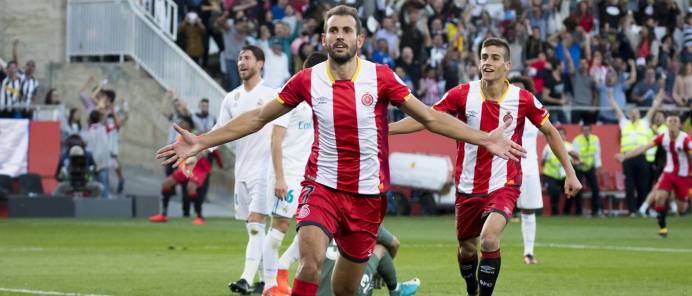 Stuani celebró así el primero gol del Girona.