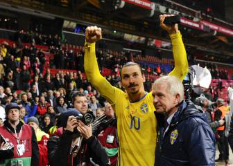 Ibra juega al despiste con su vuelta a la selección y el técnico le cierra las puertas