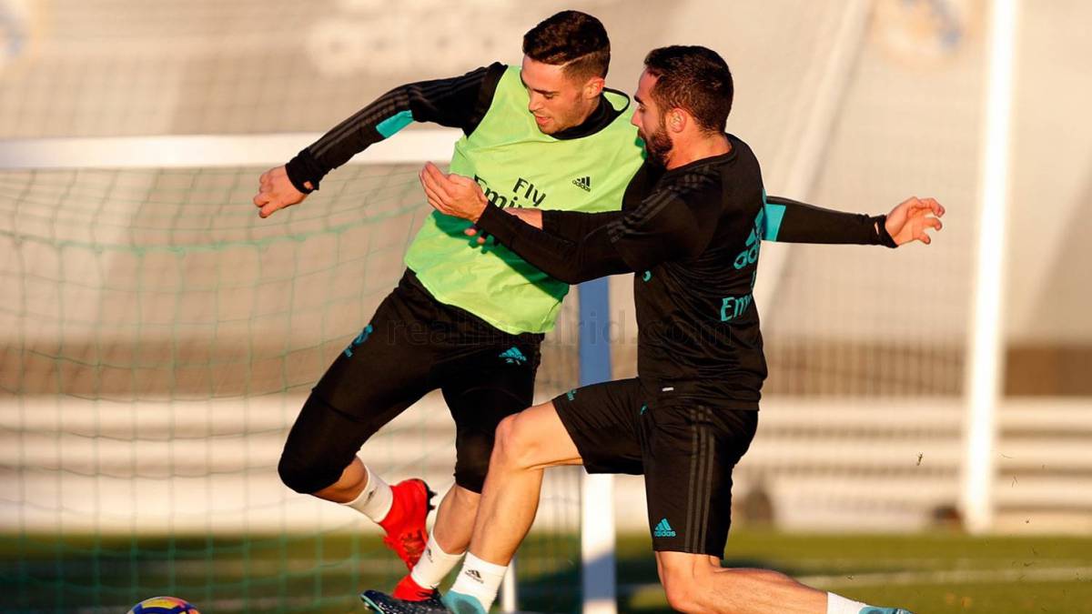 Carvajal, a tope. El madrileño, ayer, con Manu Hernando.