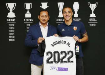 Valencia hand Rodrigo Moreno contract extension to 2022