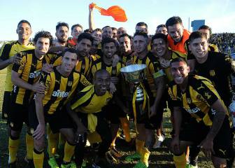Peñarol golea a Cerro y es campeón del Clausura