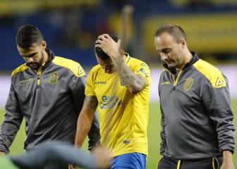 Vitolo limps off in Copa del Rey clash with tears flowing