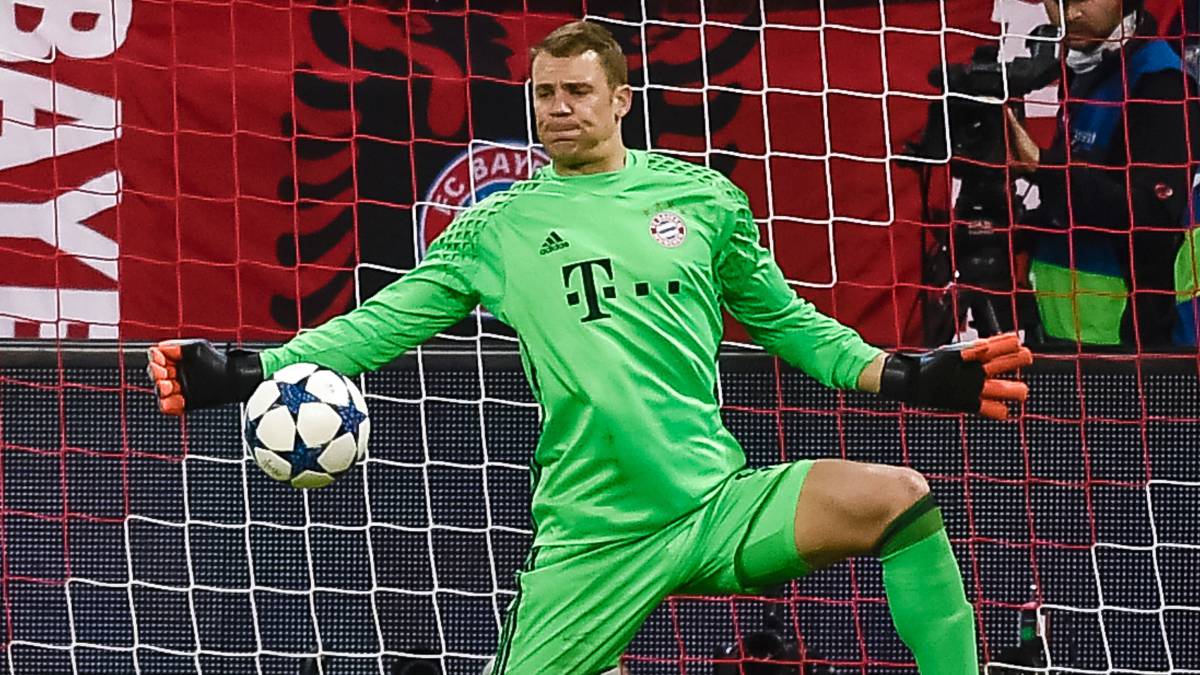 Neuer voted best keeper in the world by France Football
