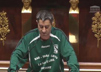 Multan a un diputado francés por usar una camiseta de fútbol
