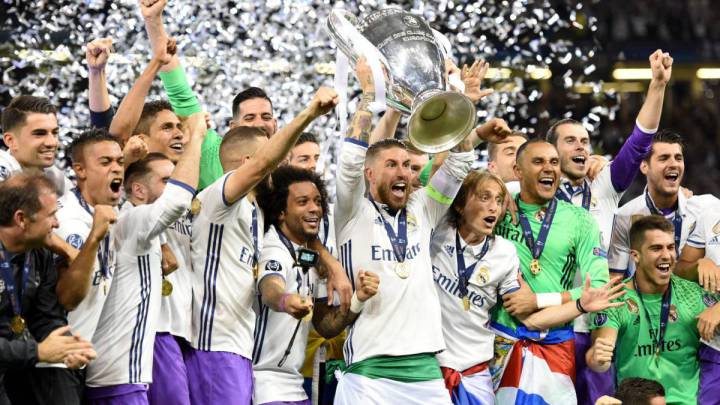 El Real Madrid celebrando la Duodécima.