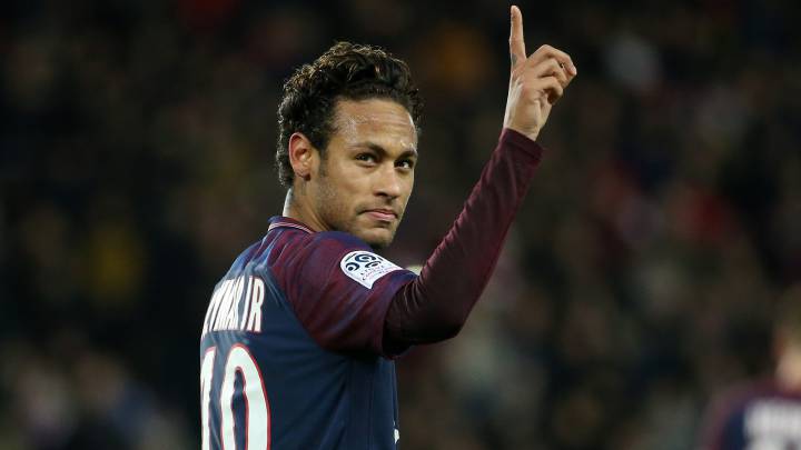 El delantero brasileño del PSG, Neymar Junior, durante el partido ante el Dijon.