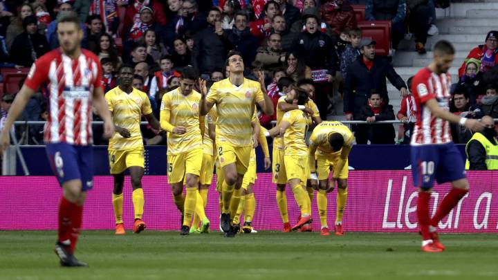 El Girona celebra el gol de Pirtu, el 1-1, en el Wanda Metropolitano ante el Atlético de Madrid. 