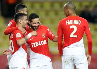 El Mónaco derrota a un Metz que jugó 40 minutos con diez
