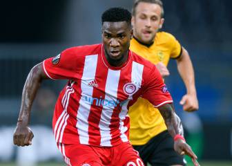 El Málaga ata a Brown Ideye