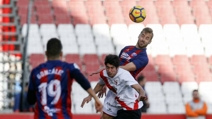  Sevilla At-Huesca en directo online: LaLiga 1,2,3