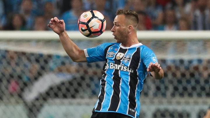 Grêmio president: "No deal agreed with Barça for Arthur"