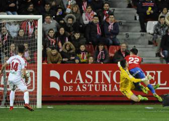 Pablo Pérez se reivindica en El Molinón marcando un gol