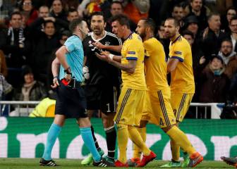 UEFA condemns online abuse of referee Oliver and his wife