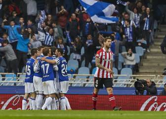 La Real se pasea en el derbi de la bronca a Iñigo Martínez
