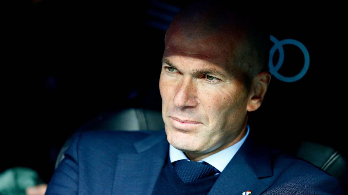 El Real Madrid, en Kiev: dos puestos, cinco candidatos.