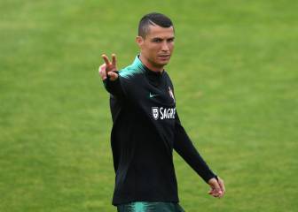 Cristiano joins up with Portugal
