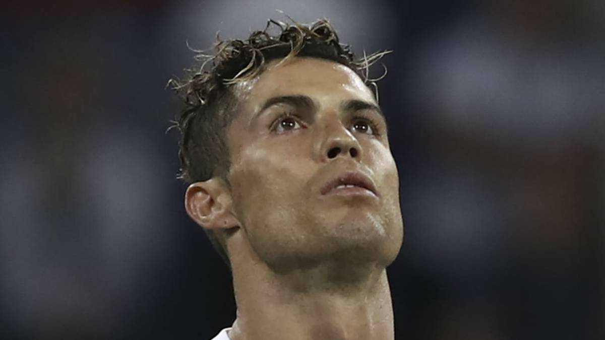 Real Madrid "offer Cristiano Ronaldo 25m plus bonuses" [아스] 레알 마드리드, 호날두에게 연봉 €32.5m 제안
