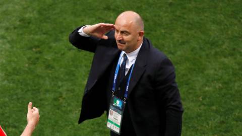 Cherchesov paró la rueda de prensa porque Putin le llamó.