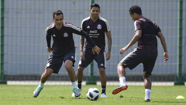 MÃ¡rquez entrena con una camiseta sin publicidad