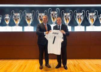 Iván Duque, presidente electo de Colombia, visita el Santiago Bernabéu