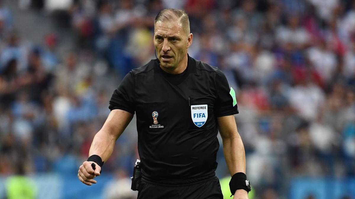Nestor Pitana to referee World Cup final between France and Croatia - AS.com