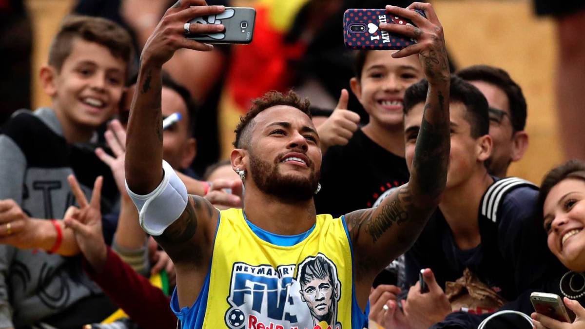 Neymar insiste: "Me quedo en el PSG al cien por cien"