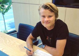 Andri Lucas Gudjhonsen, son of Eidur, signs for Real Madrid